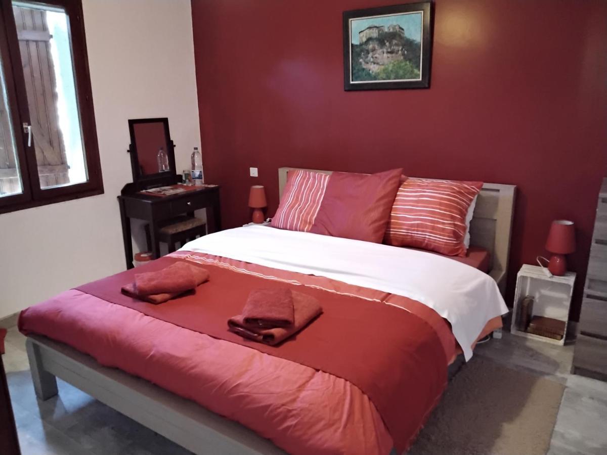 Le Violet Bed & Breakfast